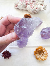 Load image into Gallery viewer, Amethyst Rough stones
